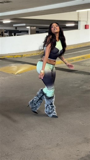 I really wish Kuddles could read my mind! 😂😂😂😂😂