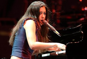 Vanessa Carlton reflects on the story behind "A Thousand Miles"