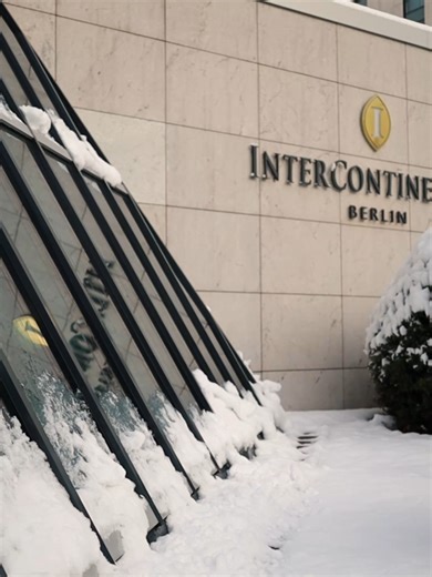 Winter in Berlin ❄️ Arrive. Warm up. Feel at home. Enjoy the cold season at the InterContinental. ✨ #InterContinental #winter #berlin