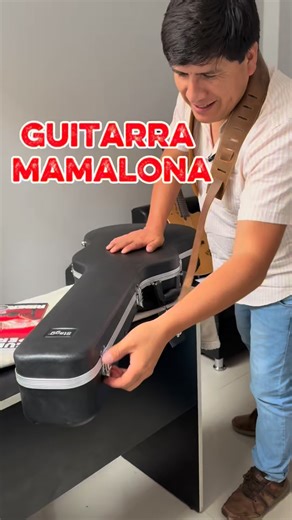 Guitarras Andinas on Instagram: "✨ La guitarra más mamalona que hemos creado hasta ahora ✨ Les presentamos la joya personalizada que fabricamos para nuestro cliente viral Vidall Ardiles. Una pieza única hecha completamente a mano, donde cada detalle habla de calidad, arte y sonido puro. 🎸🔥 🌲 Cuerpo en Pino Abeto Alemán Un material premium que ofrece una resonancia cálida, potente y equilibrada. 🎼 Diapasón de Ébano + Sistema Fishman Prefix Plus T Sonido profesional, definición impecable y gra