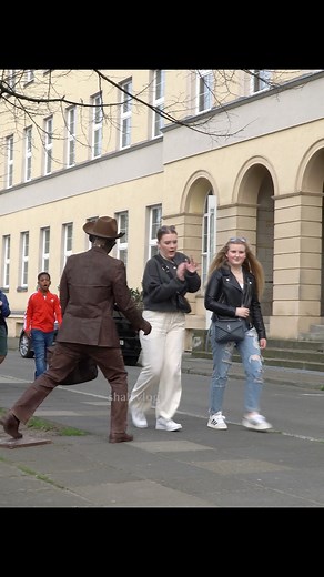 47K views · 1.5K reactions | Statue Moves藍藍藍 #fbreels #funny #fyp #shahvlog #pranks | Shah vlog | Facebook