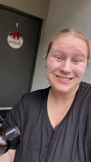 This anti cellulite massage oil and lymphatic drainage massager helps support smoother looking skin and makes body care routines easier especially for moms over 30! #momsover30 #cellulite #healthjourney #lymphaticdrainage #collagen