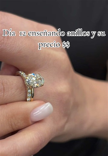 Anillos: diamante oval 2 ct y precio del set $1,400