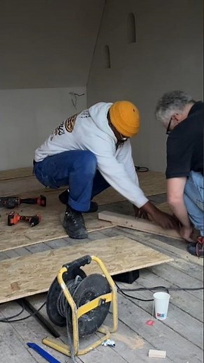 Laying down OSB to level out the subfloor 😍 #diy #renovation #homeimprovement #flooring