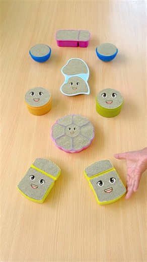 Oddly Satisfying Kinetic Sand Faces Crushing |Cute Shapes Hammer Smash ASMR #shorts