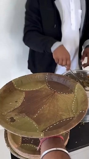 4.4M views · 22K reactions | Iskcon Temple Prasadham.. #shortsfeed #shorts #reels #trend #viral #love #iskcon #krishnan #temple #prasadham #annadhanam #reuse #recycle #viral #trend | Salem Cooking Time | Facebook