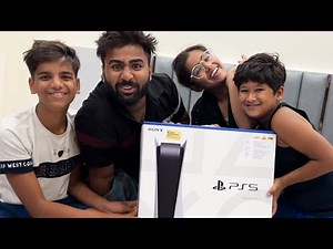 finally new ps5 aagya😍