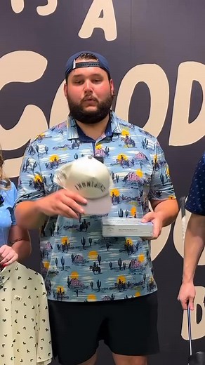 Good Good x Scoreboard Collectibles 💥 $1 auctions on signed, game-used, and exclusive items! Wednesday 11/19 @7PM — scan the QR code for FREE $15!! Bookmark the show and make sure you get notified as soon as we go live🤝🏼 | Scoreboard collectibles