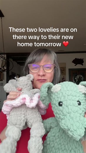 Custom crochet projects are the best ❤️ #crochet #crocheting #crocheters #crochetmouse #crochetdragon