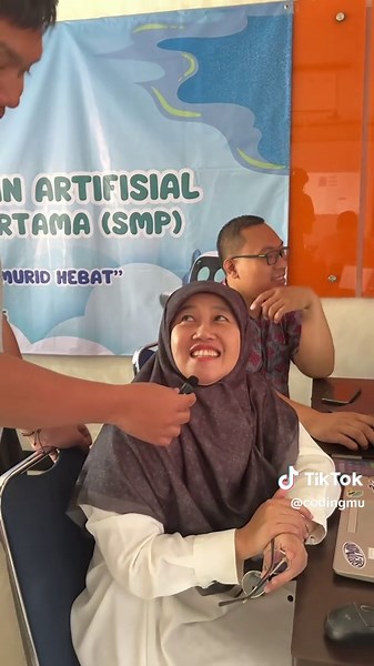 Serunya Belajar Coding dan AI di Kelas SMP