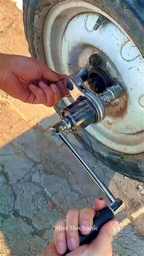 Stuck Lug Nuts? Torque Multiplier Wrench Makes It EASY! #automobile #wheelnuts #cartools #shorts