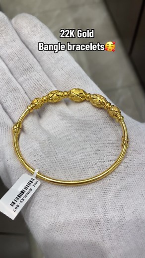 Gold Bangle Bracelets in Brampton