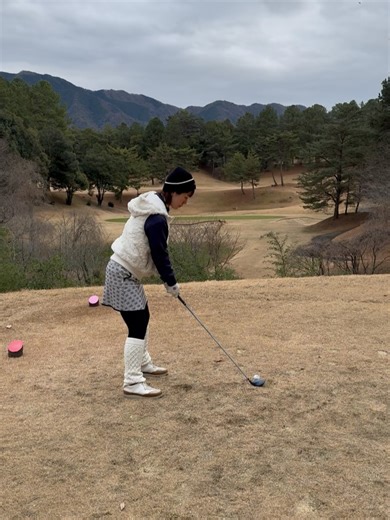 まい on Instagram: "ハイブリッド3姉妹は BRIDGESTONEGOLFです✊🩷 レディースクラブの中古は 圧倒的に数が少ないから 見つけたら即試打→買いです🔥 試打は恥ずかしい🙈 なんて言ってられない🙊 相性の良いクラブに出会うと そんな不安を打ち消すぐらい 気持ち良く当たってくれる気がする🤩✨ ちなみに、ゴルフ5では 全国の店舗から取り寄せもしてくれます🔥 4と6を見つけて衝動買いして 5は追加で取り寄せてもらいました☺️✨ #golf5 #ゴルフ5 #中古クラブ #ゴルフ5オーディション #PR @narrow_salon_health"