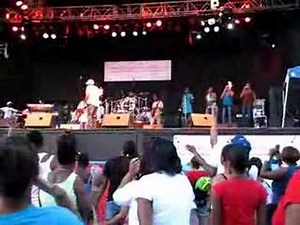 J Moss - We MUST Praise - Live Six Flags part II