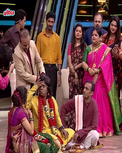 492K views · 5.2K reactions | अशी फणकन वाजवेल ना उलट्या हाताची | Maharashtrachi Hasyajatra | S3 | Ultra Marathi Buzz | Facebook