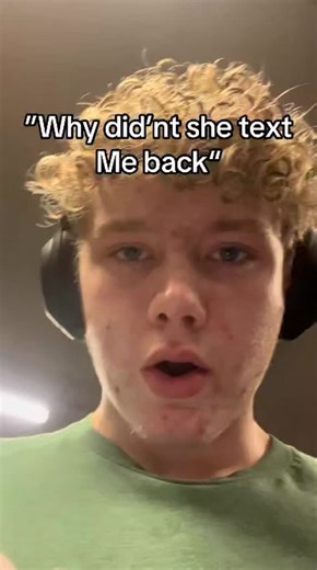 Emity - Lookmaxxing on Instagram: "Most guys waste years improving the wrong things. They train hard… but ignore posture. They buy skincare… but don’t know their real problem. They copy outfits… but don’t understand their face. That’s why I built The Maxx Manual™ — a full look-optimization system that tells you: ✔ what to fix first ✔ how to run a 30-day glow-up ✔ daily habits that compound ✔ personalized plans using AI ✔ diagnostic worksheets No guessing. Just execution. 👉 Link in bio to start.