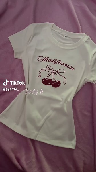 body hugging top #fyp #basictop #bodyhugging #outfit #fashion