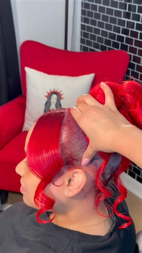 NYC HAIRSTYLIST | KAY GODDESS LLC on Instagram: "Ruby red pin up ponytail  Pin up ponytail tutorial. Added a few pieces to the tendrils for length and fullness. Blends perfectly  Service: pin up ponytail w tendrils Category: ponytails NYC Follow @kaygoddesshair May opens 4/20 6pm  How to book? Click link in bio 﫶 #nychairstylist #nycbraider #nycponytails #sleekponytail #halfuphalfdown #stitchbraids #ponytails #ponytail #pinuphairstyle"