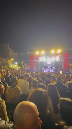 TARANTELLA DISCO FOLK IN CONCERTO A TROPEA (VV) 2026 #tarantelladiscofolk #tropea #neiperte