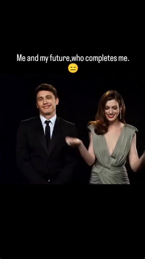 Bot meme on Instagram: "I am in love😒 . . . Anne Hathaway James Franco Oscars, 2011 Oscars Host Meme, Awkward Celebrity Moments, Anne Hathaway Energy, James Franco Bored Oscars, Oscars Hosting Fail. Never forget the 2011 Oscars. Anne was fighting for her life while James was on another planet. 💀" #RelatableMemes#AnneHathaway #JamesFranco #Oscars #AwkwardMoments MemeDaily"