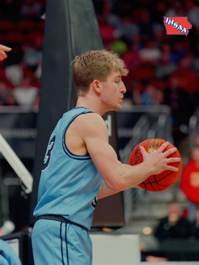 Final in 2⃣🅰️: Unity Christian 67, Kuemper Catholic 64. The Knights of Unity Christian get the job done in a thrilling championship showdown, earning their first #iahsbkb state title since 2005, back when the tournament was still held at Vets! 🏆 🏀 #basketball #iowa #athlete #basketball #ihsaa