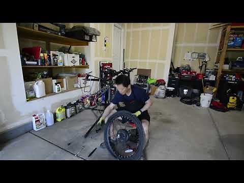 Ride1Up LMT'd Rear Wheel Removal for Flat Repair