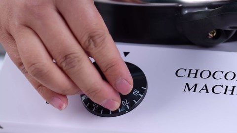 Chocolate Melting Pot Chocolate Tempering Machine Electric Chocolate Melter, 80W Chocolate Melting Machine Melter Pot