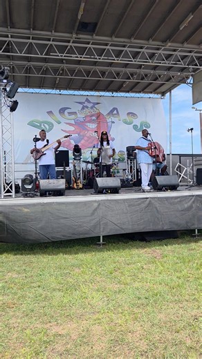 Getting down with Curtis Pollard and the Creole Zydego Band at the Big Crawfish Bash Foundation and the Big Ass Crawfish Bash!!!!! | Outlaw Dave Show