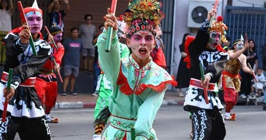 Time-honored Chinese folk dance thrives in Thailand, bridging cultures