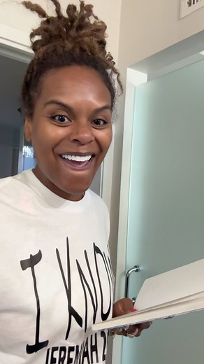 326K views · 9.9K reactions | Morning TSA: Scabs have formed to protect you now let it be!!! Love y’all❤️ OOHHH GOD I THANK YOU #tabithabrown #scab #healing #spreadlove | Tabitha Brown | Facebook