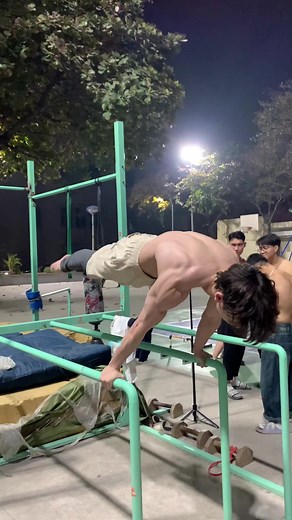 thuần One Arm Planche 🔥 . . . . . #calisthenics #aec #hoangtumua #fyp #viral