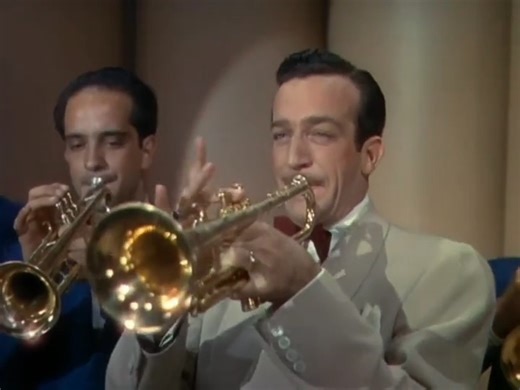 Harry James - Trumpet Blues! @trumpetlovers_ . . . #trumpetlovers #trumpet #trompeta #trompete #awesome #wonderful #beautiful #beautifull #wow #omg #yeah #exclusive #technique #bigband #orchestra #blues #swing #harryjames #trumpetmaster #usa #great | Trumpet Lovers