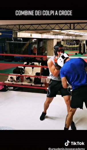 #boxe #boxing #boxeo #boxingtraining #ursudenisboxeacademy #fight #fighter #pugilato #boxer #sparring #follow #mma #kickboxing #roma #italia