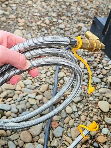 Quick Connect Hose for Travel Trailers: Essential Gear