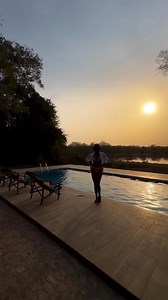 Voici le secret ultime pour vivre un calme absolu, une reconnexion avec soi-même dans un petit bout de paradis situé à 45km de Bouaké... 🎥 : Food blogger la Goûteuse #love #nzi #bouake #wild #wildlife #nature #naturelovers #cotedivoire #westafrica #destinationcotedivoire #wildernessculture #voyage #landscape | N'zi River Lodges