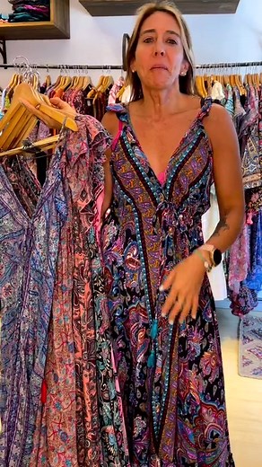 11K views · 45 reactions | ‼️30% Vestido Veda Seda natural de India  Más de 30 diseños Envíos a todo el país #vestidos #indiandresses #omganesha | Om Ganesha | Facebook