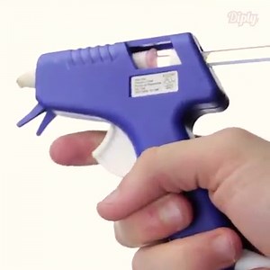 226K views · 3.8K reactions | Hot glue jewelry is definitely the hottest accessory! | Crafty | Facebook