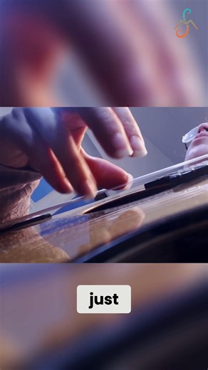 Timing makes or breaks your return. In this reel, I show a fix I give to students when the tremolo feels too front-heavy. 🧭 MFA is where we clean up the inner mechanics of phrasing. . . . #tremolopractice #classicalguitar #guitartechnique #mfacademy #rightHandtechnique #guitarcoaching #guitartutorial #flamencoguitar #smartpractice | Merce Font - Classical Guitarist