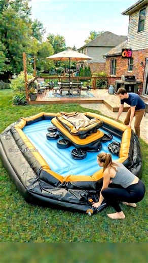 We Set Up a Giant Inflatable Pool Bar #outdoors