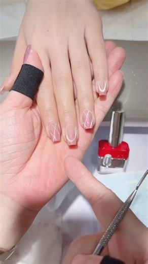 Beautiful Nail Design #nailcolour #simplenails #nailart #nails