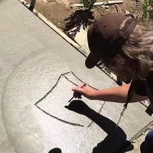 Cementing SpongeBob's place in history with artist Clint Bond. | SpongeBob SquarePants