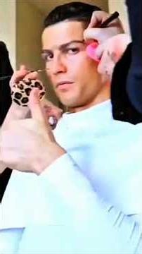 😱 Cristiano Ronaldo goes undercover as a homeless man… The passersby's reaction is incredible! ❤️⚽