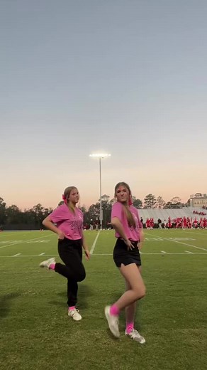 @😍 and @Katie - Happy weekends dolphins and merry Christmas to the ppl who celebrate it#fyp#blowup#viral#blowup#hawaiidolphins#blowupovernight