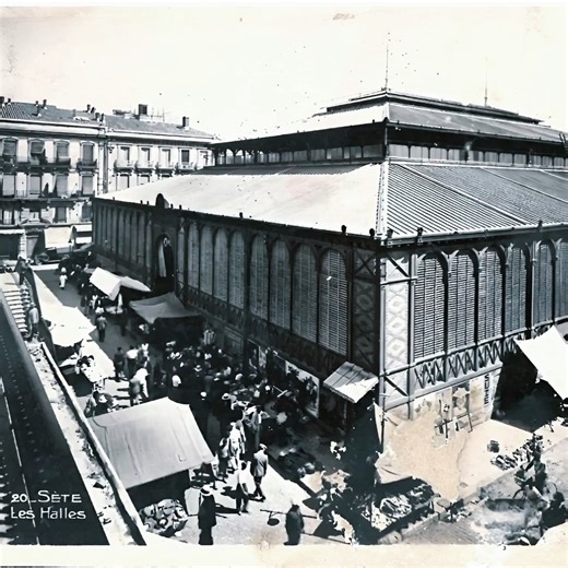 581 reactions · 105 shares | Un petit tour aux Halles de Sète vers 1910... | Tony Foucart | Facebook