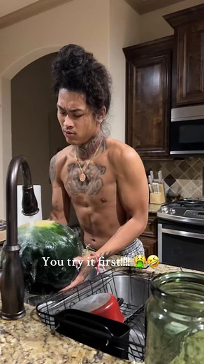 Best Videos by BVIRAL on Instagram: "Watermelon Dilemma, Is It Still Good to Eat 🎥 o0.miss.p.0o,@buudahunnitz"