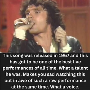 377K views · 1.4K reactions | One of the best live performances ever. This song may be 2 minutes and 23 seconds long, yet its heartbreak lingers in the heart, never fading. A truly poignant composition. The melody flows with haunting harmonies, carrying a sense of sorrow and betrayal. Each note captures the pain of lost love, making it an unforgettable classic. ▶️Enjoy the song in the 헳헶헿혀혁 헰헼헺헺헲헻혁  | Nostalgic Music | Facebook