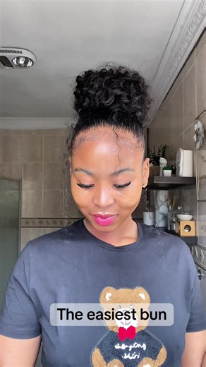 Easy Bun Hairstyle Tutorial