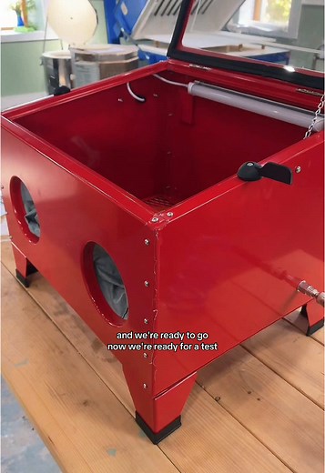 Sand Blaster Techniques for Glass Making