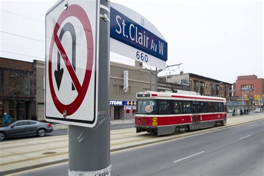 Is it legal to make a U-turn at an intersection in Ontario?