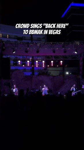 The fans sing "Back Here" to BBMak at the Pop 2000 Tour in Las Vegas